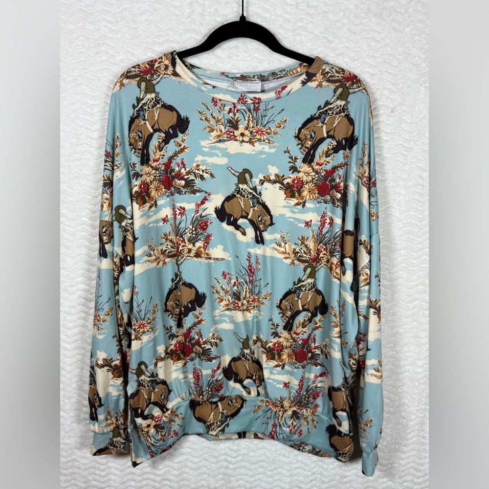 Rolling Ranch Boutique Horse Print Long Sleeve Top. S/M